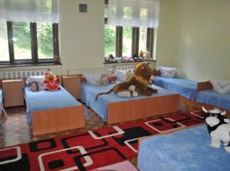 У Мукачівський дитбудинок передадуть подарунки, зібрані на "Аукціоні холостяків" 