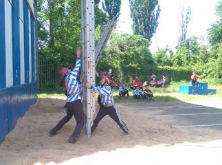 14 рятувальних команд змагаються за звання кращої