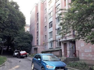 В одному зі спальних мікрорайонів Мукачева помітили зловмисника