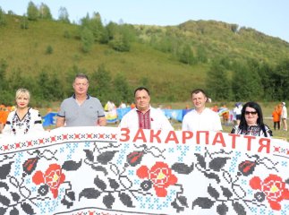 У Закарпатті до Дня Незалежності встановили рекорд України