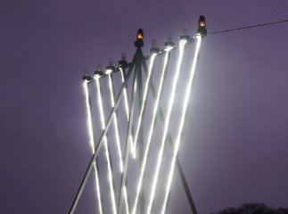 В Ужгороді вдесяте запалили менору Хануки