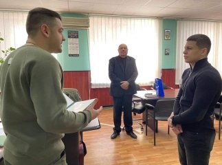 Нагороджено почесною грамотою закарпатця, який є світовим призером з греко-римської боротьби
