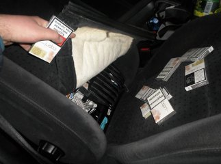 Чопські прикордонники затримали 29-річного вірменина із контрабандними цигарками (ФОТО)