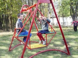 У Мукачеві на одному із атракціонів фахівці виявили ряд суттєвих порушень