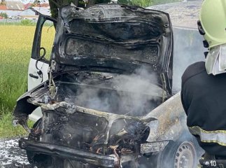 Жахлива пожежа: посеред дороги згорів вщент автомобіль