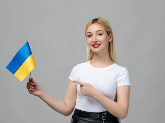 Не лише «привіт»: як українською гарно привітатися Не лише «привіт»: як українською гарно привітатися