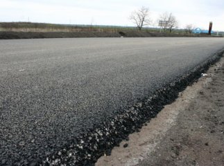 Закарпатська дорога, яку ремонтували іноземці, витримала зиму
