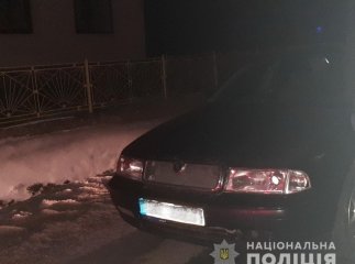 Дуже п’яний юнак роз’їжджав на батьковому авто