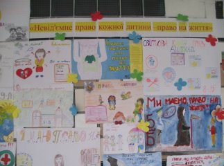 В рамках міжнародного кінофестивалю в Ужгороді відбувся ярмарок шкільних робіт