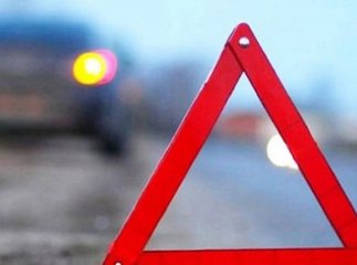 Ввечері сталася аварія: авто в’їхало в електричний сповп