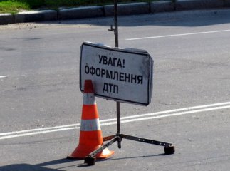 На Свалявщині зіткнулись дві іномарки та мотоцикл
