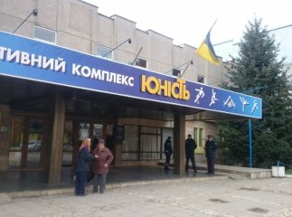 Ужгородці скаржаться на технічний стан однієї з виборчих дільниць