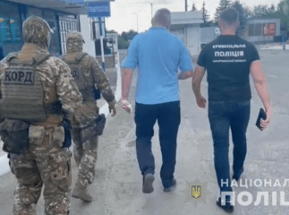 Двоє закарпатських митників попалися на корупції Двоє закарпатських митників попалися на корупції