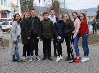 Як школярі Довгого створили місця для активного відпочинку та навчання своїх односельчан