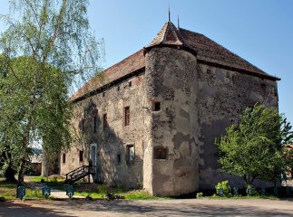 Чинадіївський замок "Сент-Міклош" готується до грандіозного фестивалю квітів
