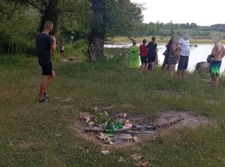 На Закарпатті течія річки віднесла 4 дітей. Трьох врятовано, ще одну дитину шукають