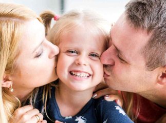 Які 5 фраз потрібно казати батькам, щоб дитина відчувала любов та підтримку