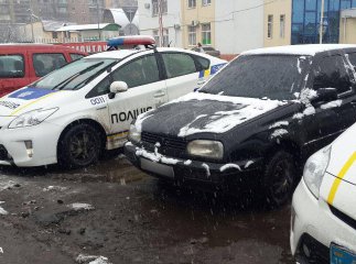 Патрульні виявили "Volkswagen" з підробленим свідоцтвом про реєстрацію