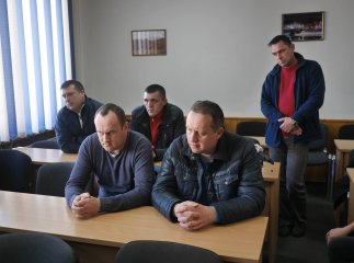 Водія маршрутки, який вимагав гроші у школяра за проїзд та брутально поводився, звільнять, якщо інцидент повториться