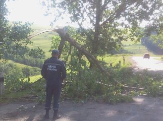В Закарпатській області триває ліквідація наслідків негоди