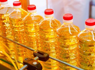 Скільки коштує олія в час посту: ціни в АТБ, Сільпо та інших магазинах