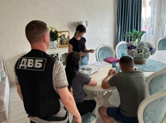 Правоохоронці викрили аферу на Закарпатті: серед підозрюваних — службові особи Правоохоронці викрили аферу на Закарпатті: серед підозрюваних — службові особи