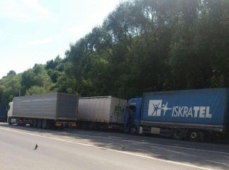 По трасі Київ-Чоп заборонено рух вантажівкам
