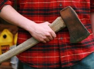 На Великоберезнянщині син вбив батька сокирою