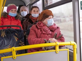Чи будуть вимагати COVID-сертифікати у звичайних міських маршрутках: відповідь влади