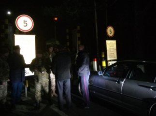 "Пересічників", які вчора конфліктували з прикордонниками та самовільно тягали огорожу, оштрафовано