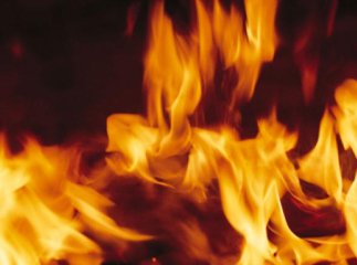 У Мукачеві сталася пожежа. Обгорів чоловік