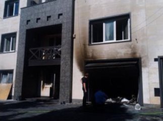 Нардепу Царьову спалили будинок (ФОТО)