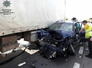 Потрійна ДТП на Ужгородщині: поліцейські розповіли подробиці