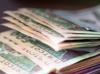В Україні підвищать зарплати: відомо кому
