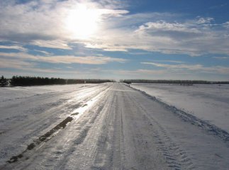 Жахливий стан доріг Мукачівщини: людям доводиться йти пішки по 5-7 кілометрів