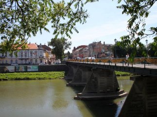 Безкоштовні подорожі Україною: проект уже діє в Ужгороді