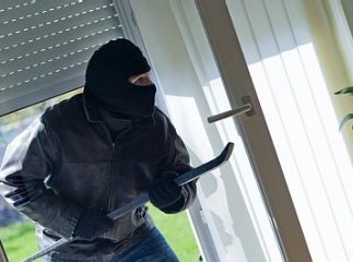 Міліція впіймала злочинців під час скоєння ними крадіжки