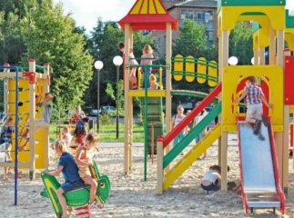В одному з мікрорайонів Мукачева встановлять дитячий майданчик
