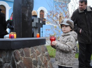 Громада Мукачева пом’янула жертв Голодомору (ФОТОРЕПОРТАЖ)