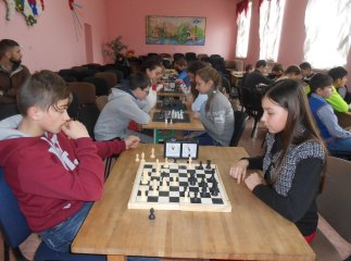 У Великому Бичкові відкрили шаховий клуб