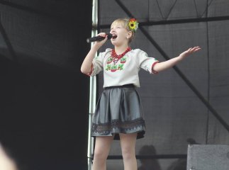 У рамках фестивалю "Огинь і м’ясо" відбувся концерт до Дня матері