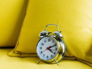 Перехід на літній час: коли в Україні переводять годинники