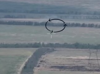 128 бригада показала відео, як воїни за допомогою безпілотників знищили танк