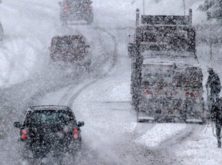 Через сильні снігопади, що насуваються, на Закарпатті оголосили попередження про значну небезпеку