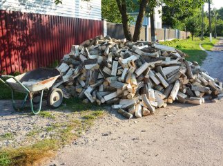 Скільки коштують дрова для опалення восени 2025 року — ціна за 1 куб Скільки коштують дрова для опалення восени 2025 року — ціна за 1 куб