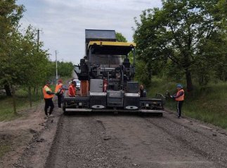 На Закарпатті розпочали ремонтувати ще одну дорогу