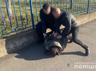 У селі Великі Лучки правоохоронці впіймали «на гарячому» торговця боєприпасами