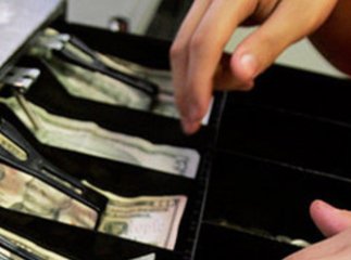 У Мукачеві затримали зловмисника, який вкрав з каси обмінного пункту в Івано-Франківську велику суму грошей