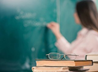 Із 1 вересня перерахують зарплати вчителям: кому і скільки додадуть