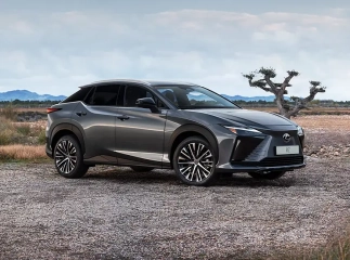 Lexus RZ: електрокросовер з акцентом на інновації та комфорт